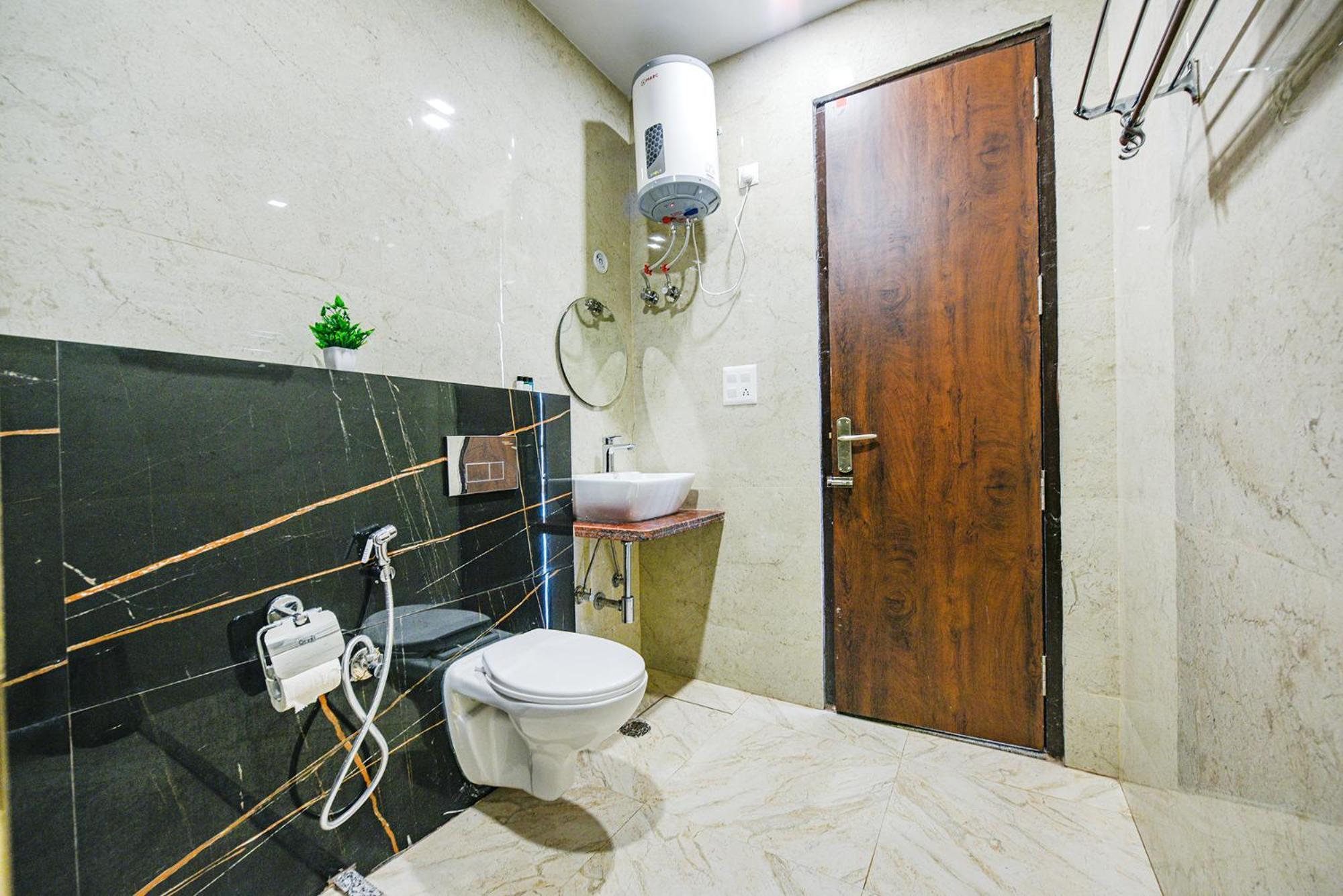Fabhotel Jaswinder Bhawan Харидвар Экстерьер фото