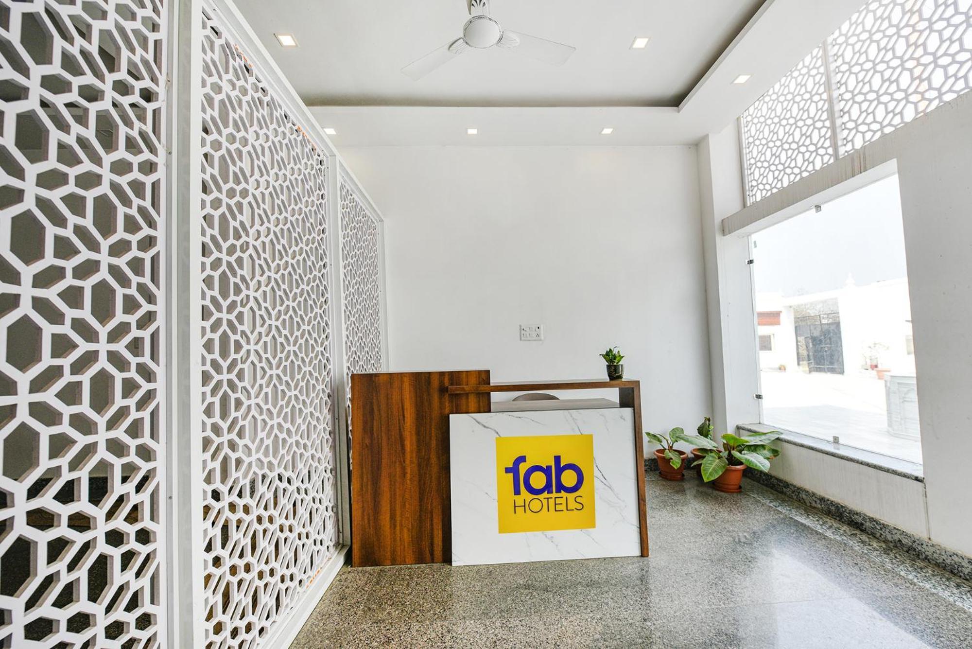 Fabhotel Jaswinder Bhawan Харидвар Экстерьер фото