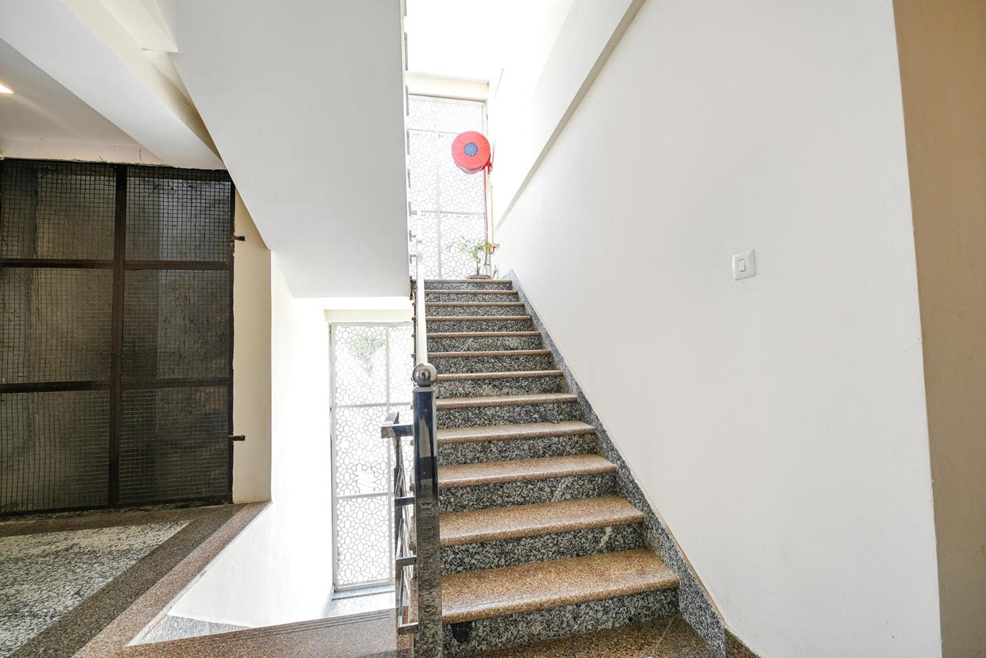 Fabhotel Jaswinder Bhawan Харидвар Экстерьер фото